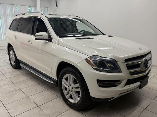White 2015 Mercedes-Benz GL-Class 4MATIC