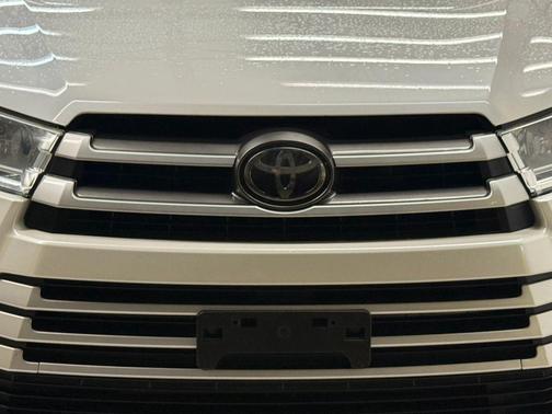 2017 Toyota Highlander LE Plus