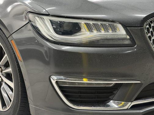 Green 2017 Lincoln MKZ Reserve I