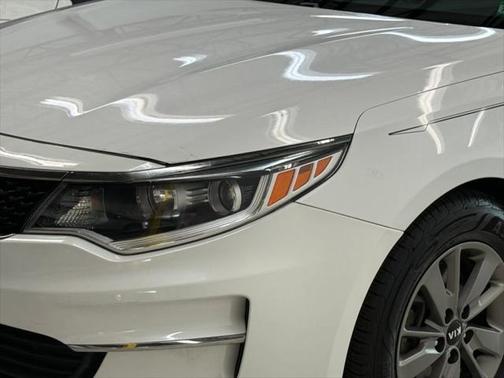 2016 Kia Optima LX Turbo