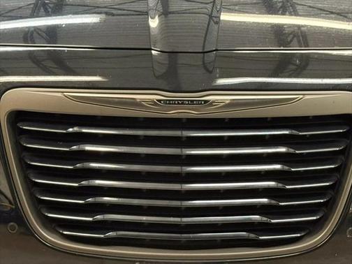 2013 Chrysler 300C Varvatos Collection