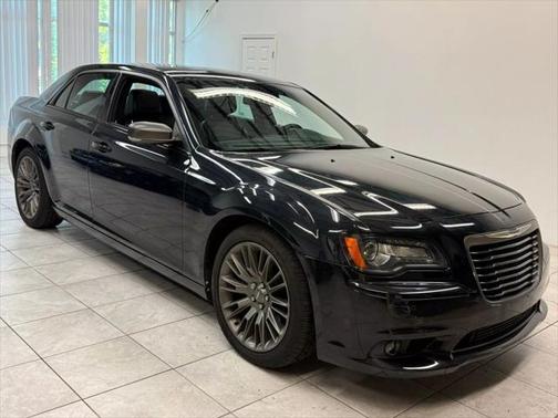 2013 Chrysler 300C Varvatos Collection