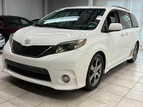 2014 Toyota Sienna SE
