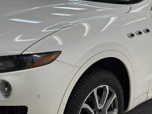 2017 Maserati Levante Base