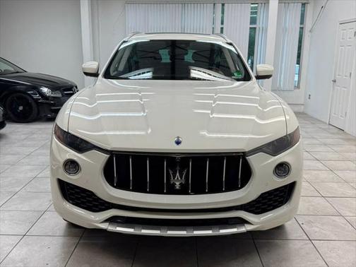 2017 Maserati Levante Base