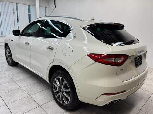 2017 Maserati Levante Base