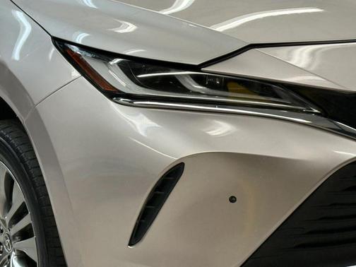 2023 Toyota Venza Limited