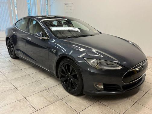 2015 Tesla Model S P85D