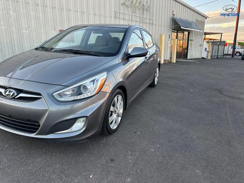 2014 Hyundai Accent GLS
