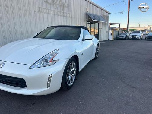 2014 Nissan 370Z Base