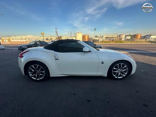 2014 Nissan 370Z Base