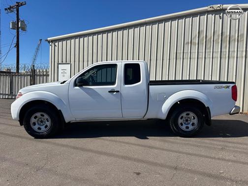 2012 Nissan Frontier SV