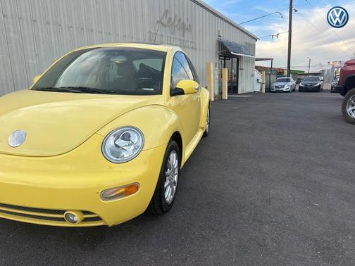 2004 Volkswagen New Beetle GLS 2.0L