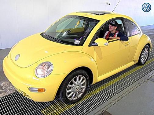 2004 Volkswagen New Beetle GLS 2.0L