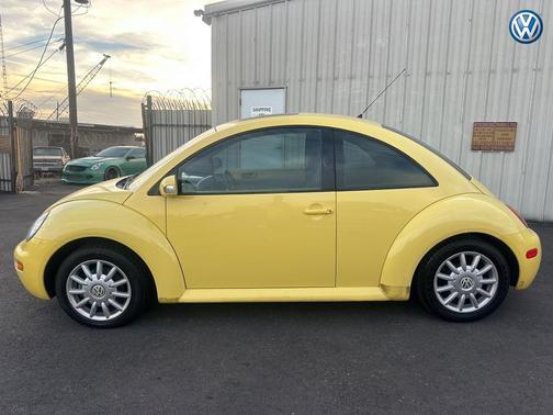 2004 Volkswagen New Beetle GLS 2.0L
