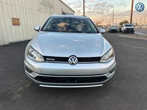 2017 Volkswagen Golf Alltrack TSI SE