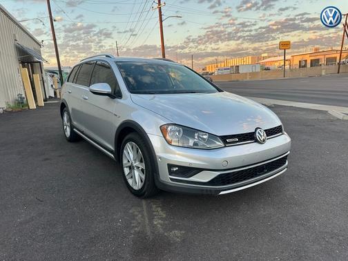 2017 Volkswagen Golf Alltrack TSI SE