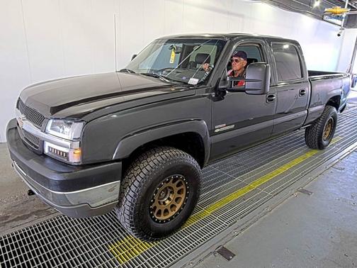 2003 Chevrolet Silverado 2500 LS H/D Crew Cab