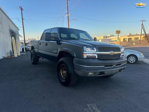 2003 Chevrolet Silverado 2500 LS H/D Crew Cab