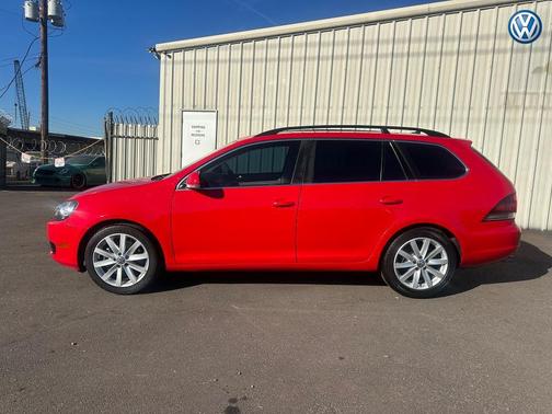 2014 Volkswagen Jetta SportWagen DSG TDI w/Sunroof & Nav
