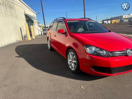 2014 Volkswagen Jetta SportWagen DSG TDI w/Sunroof & Nav