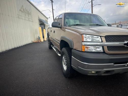 2003 Chevrolet Silverado 2500 LS H/D Crew Cab