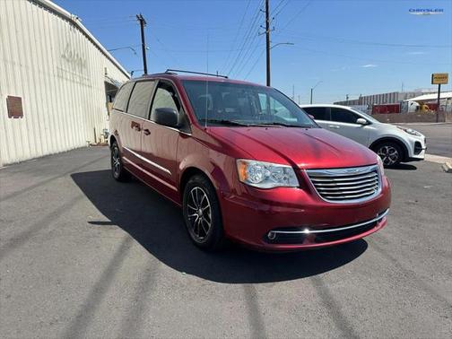 2015 Chrysler Town & Country Touring