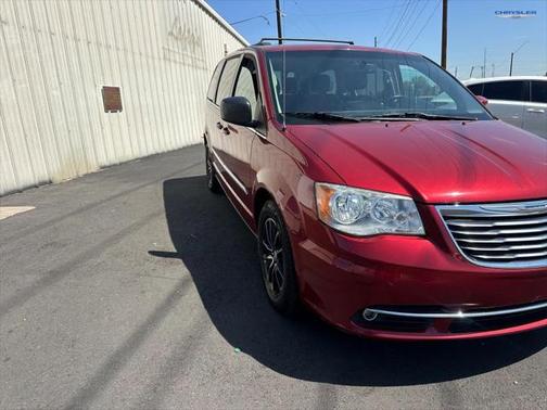 2015 Chrysler Town & Country Touring