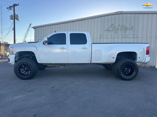 2008 Chevrolet Silverado 3500 LTZ Crew Cab