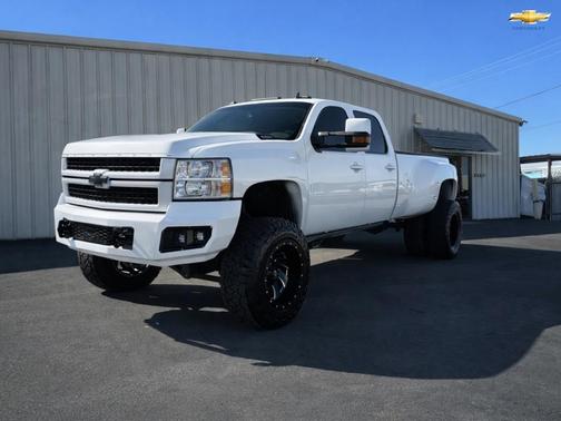 2008 Chevrolet Silverado 3500 LTZ Crew Cab