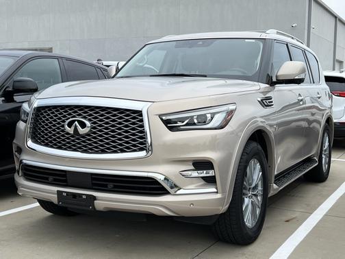 2019 INFINITI QX80 LUXE