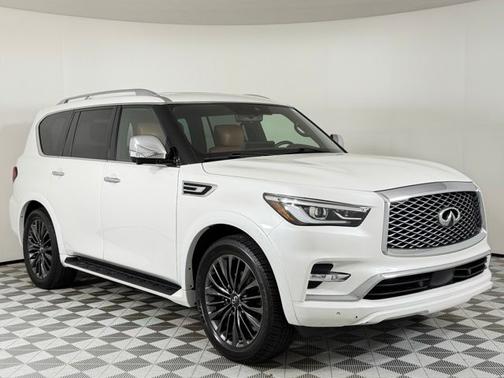 Moonstone White 2023 INFINITI QX80 SENSORY