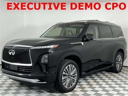 2025 INFINITI QX80 LUXE