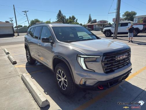 2026 GMC Acadia AWD AT4