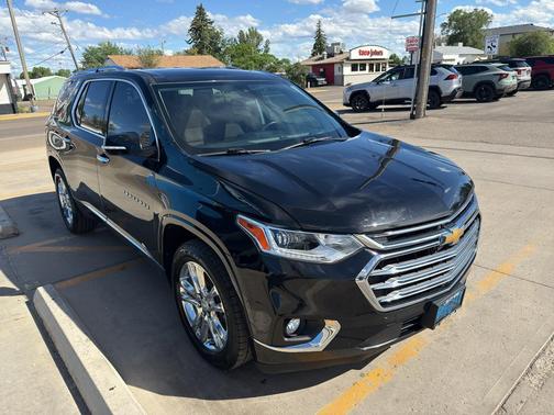 Mosaic Black Metallic 2019 Chevrolet Traverse High Country