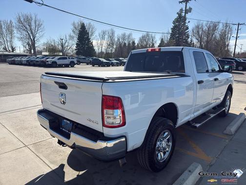 Bright White Clearcoat 2022 RAM 2500 Tradesman Crew Cab 4x4 6'4' Box