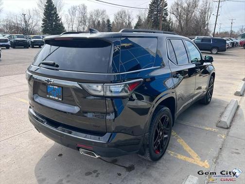 2021 Chevrolet Traverse Premier
