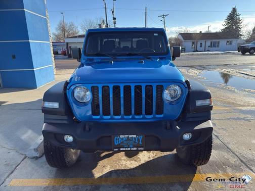 2020 Jeep Gladiator Sport S