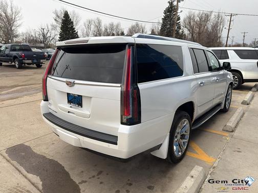 2016 Cadillac Escalade ESV Platinum
