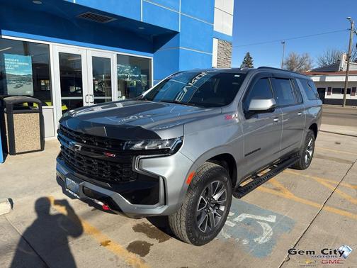 2024 Chevrolet Suburban 4WD Z71