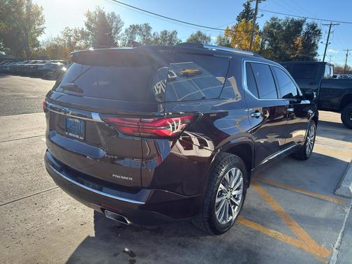 2023 Chevrolet Traverse Premier