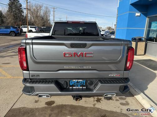 2021 GMC Sierra 1500 AT4