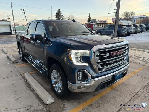2021 GMC Sierra 1500 SLT