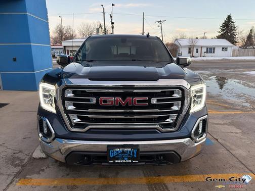2021 GMC Sierra 1500 SLT