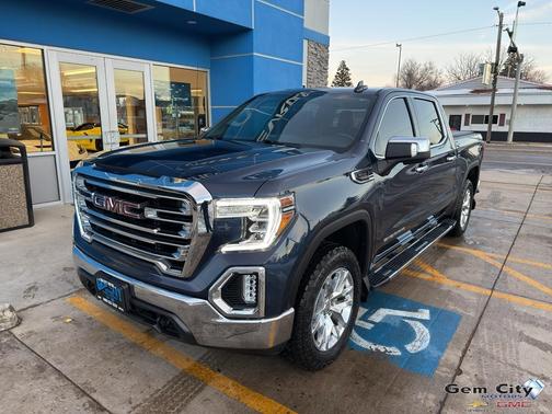 2021 GMC Sierra 1500 SLT