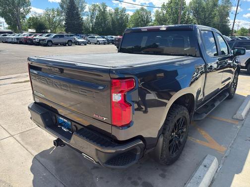 Dark Ash Metallic 2022 Chevrolet Silverado 1500 RST
