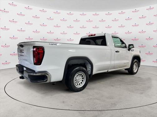 2025 GMC Sierra 1500 Pro
