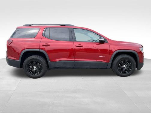 2023 GMC Acadia AWD AT4