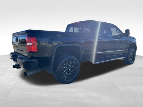 2017 GMC Sierra 2500 Denali