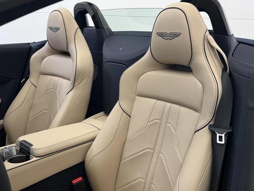 2026 Aston Martin Vantage Roadster